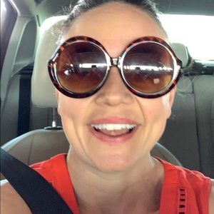 Meet your Posher, Brandy